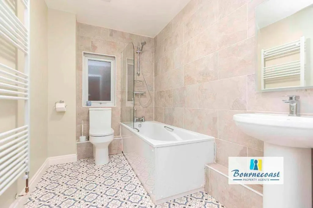 Bournecoast: Lovely Countryside Family Home-Hb1522 Bournemouth Holiday home